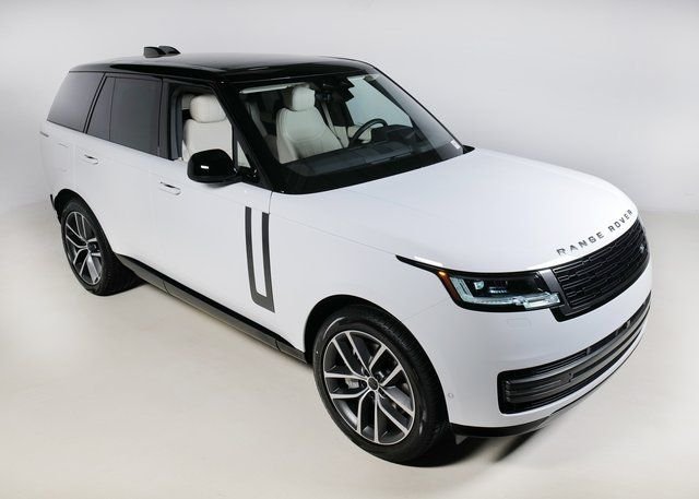 New 2026 Fuji White Land Rover SE image 29