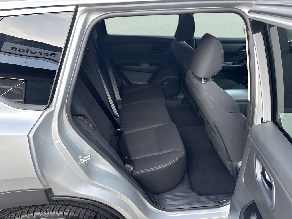 Used 2024 Silver Nissan S image 11