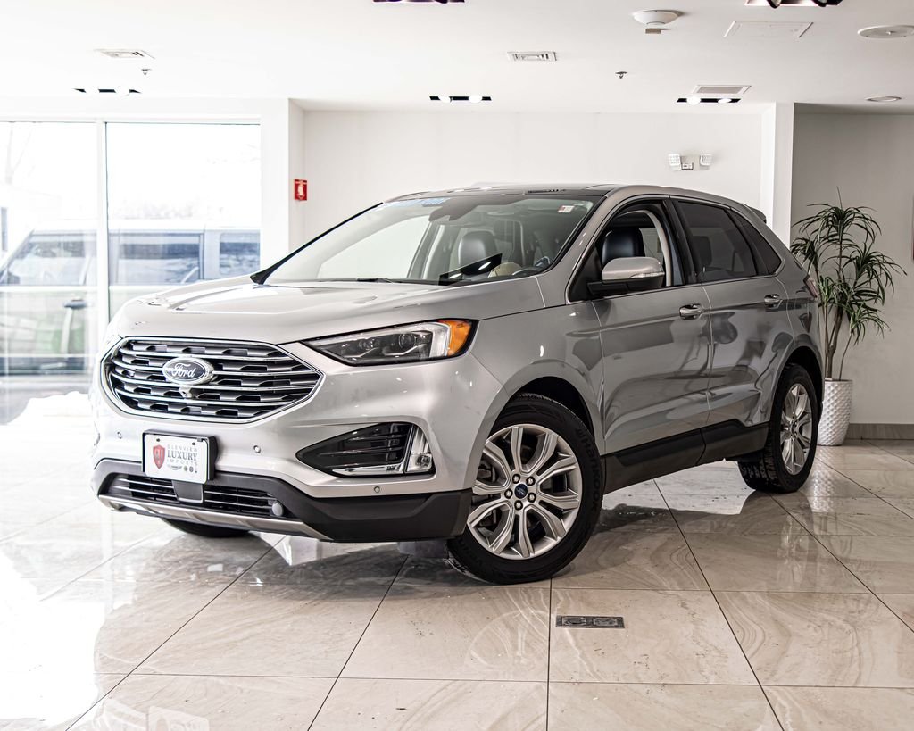 Used 2022 Silver Ford Titanium image 2
