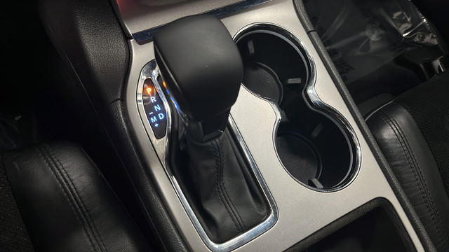Used 2018 Bright White Clearcoat Jeep Altitude image 19