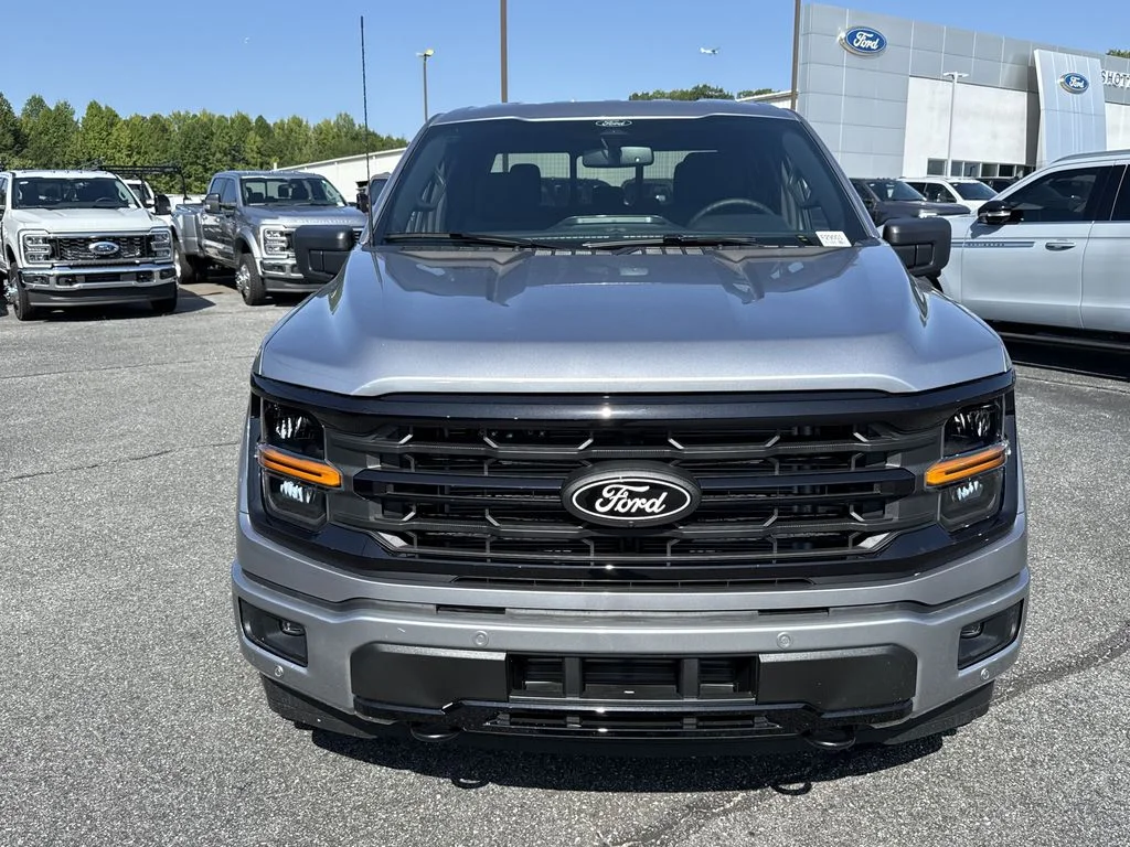 New 2026 Silver Ford XLT image 2