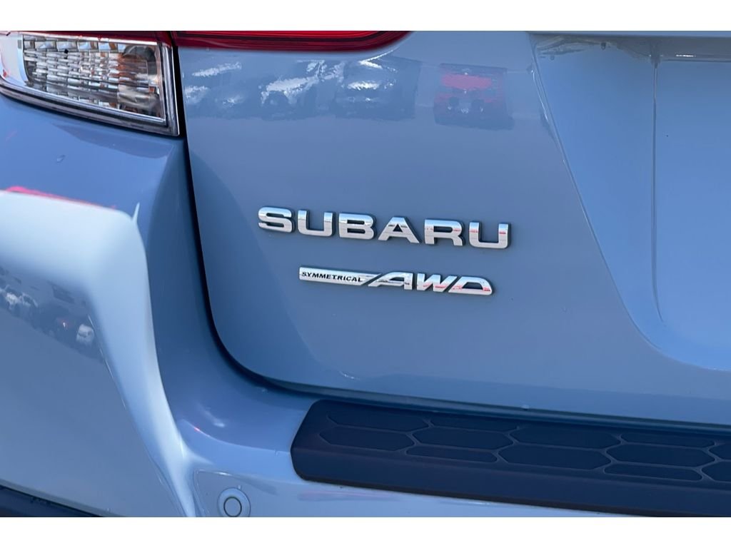 Used 2020 Cool Gray Khaki Subaru Limited image 18