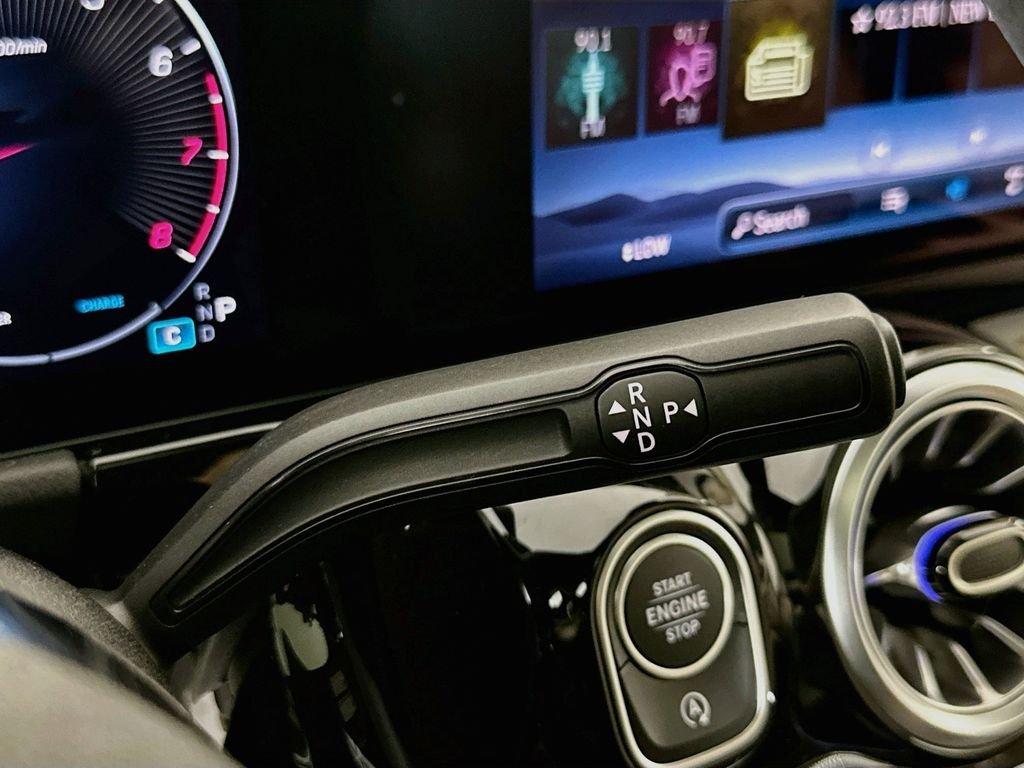 New 2026 Polar White Mercedes-Benz GLA 250 image 16