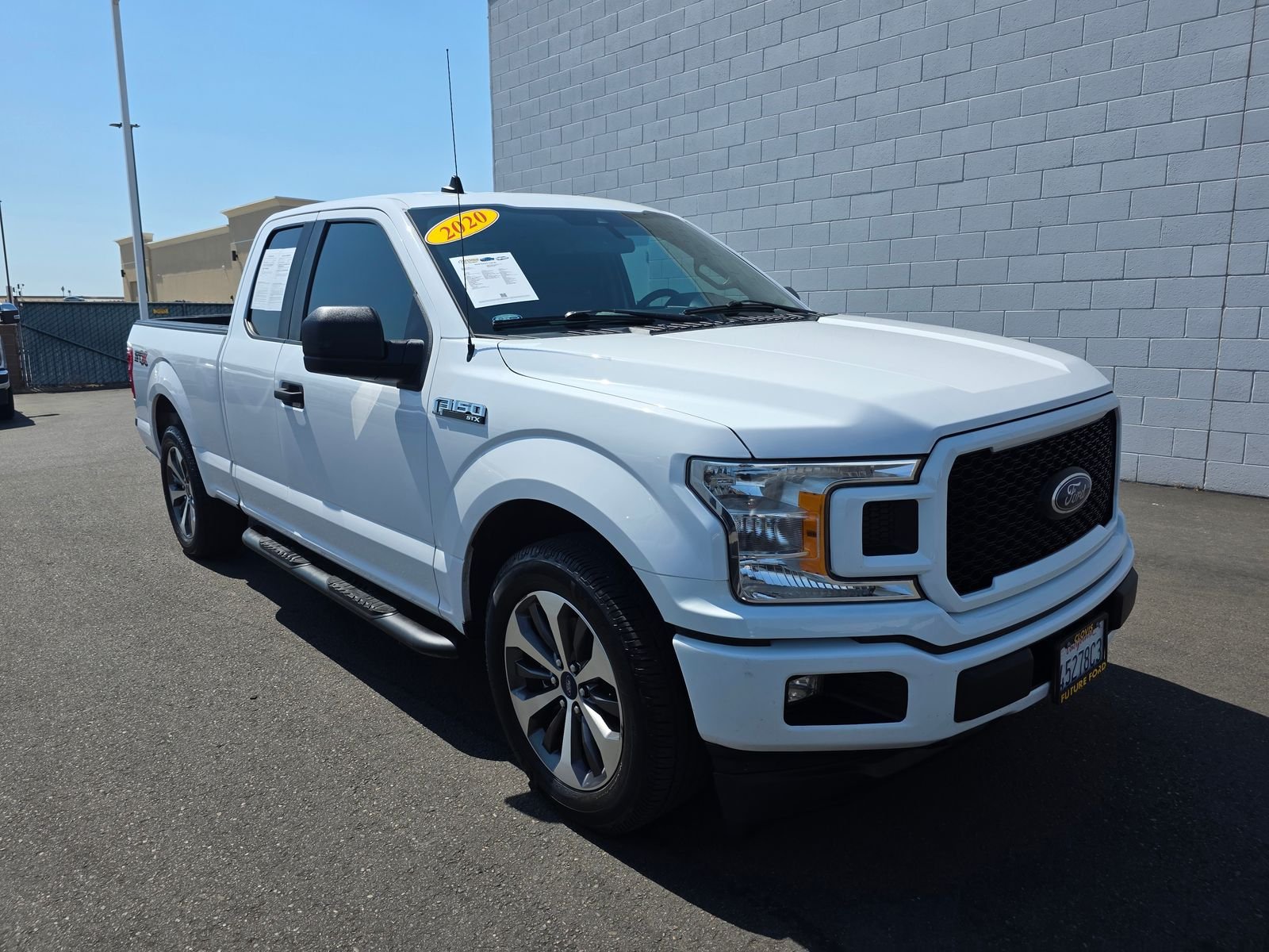 Used 2020 White Ford XL image 2