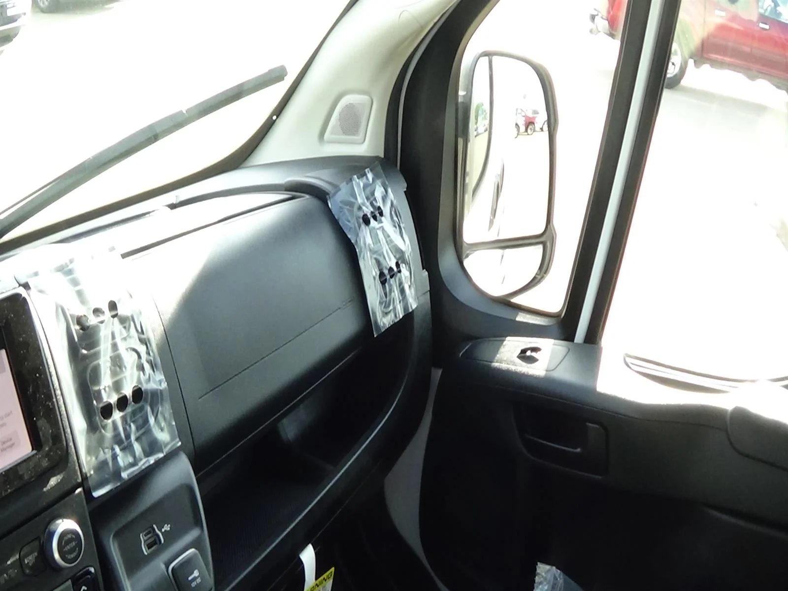 Used 2025 Bright White Clear Coat (pw7) RAM Tradesman 2500 image 23