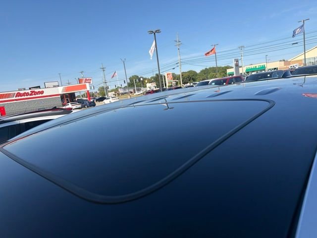 Used 2023 Black Buick Essence image 11
