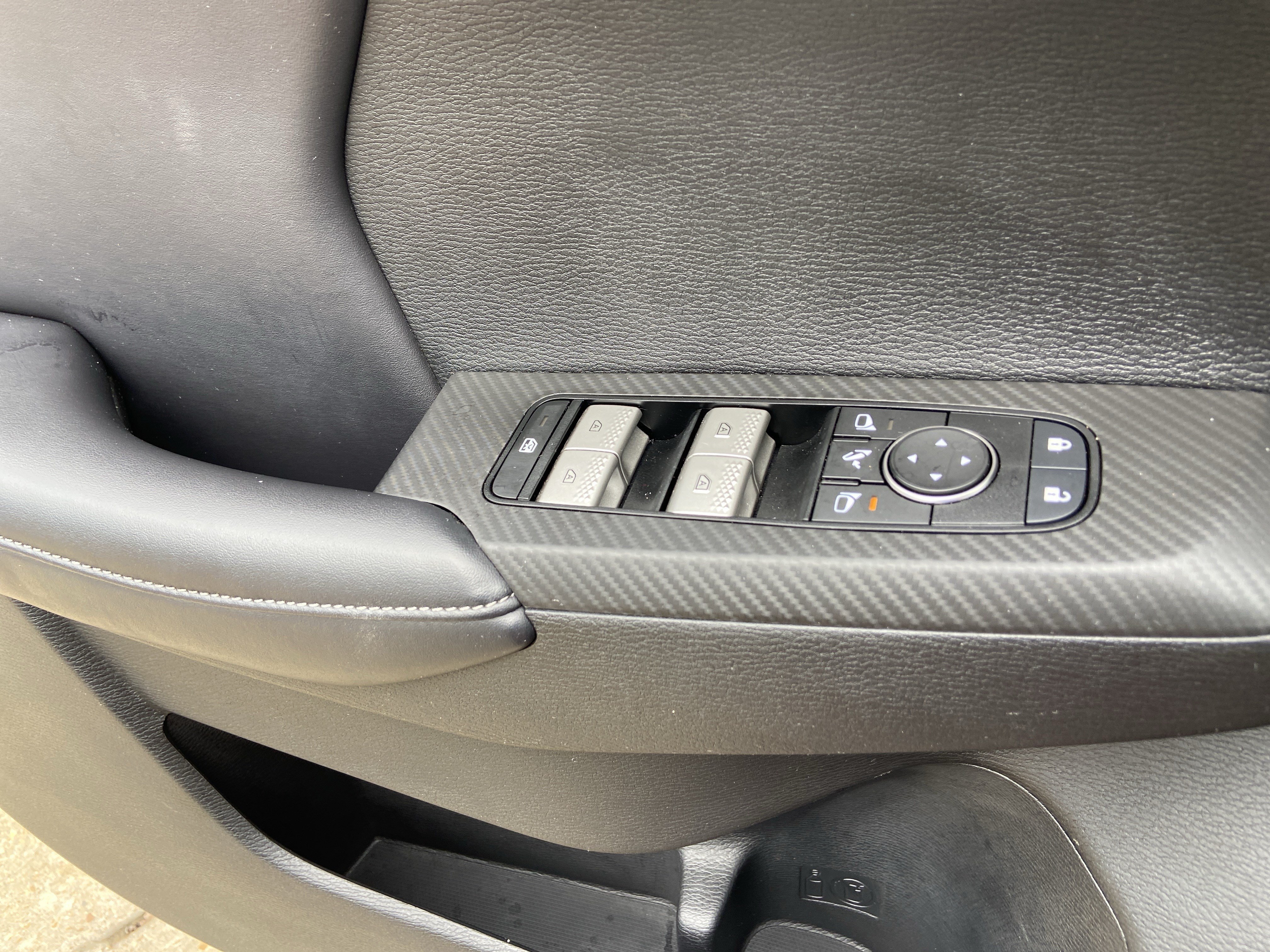 Used 2023 Cosmic Blue Metallic Mitsubishi SE image 48