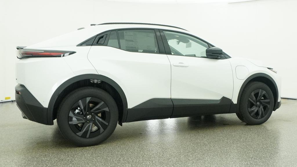 New 2026 Wind Chill Pearl Toyota SE image 18