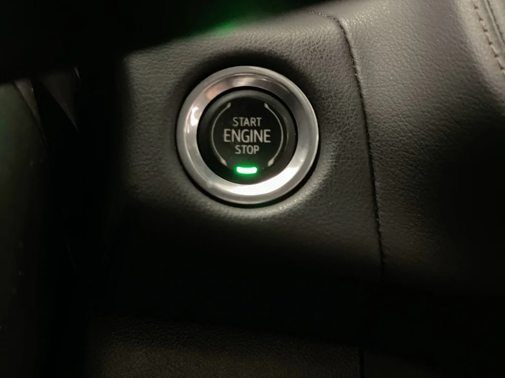 Used 2021 Satin Steel Metallic Chevrolet High Country image 17