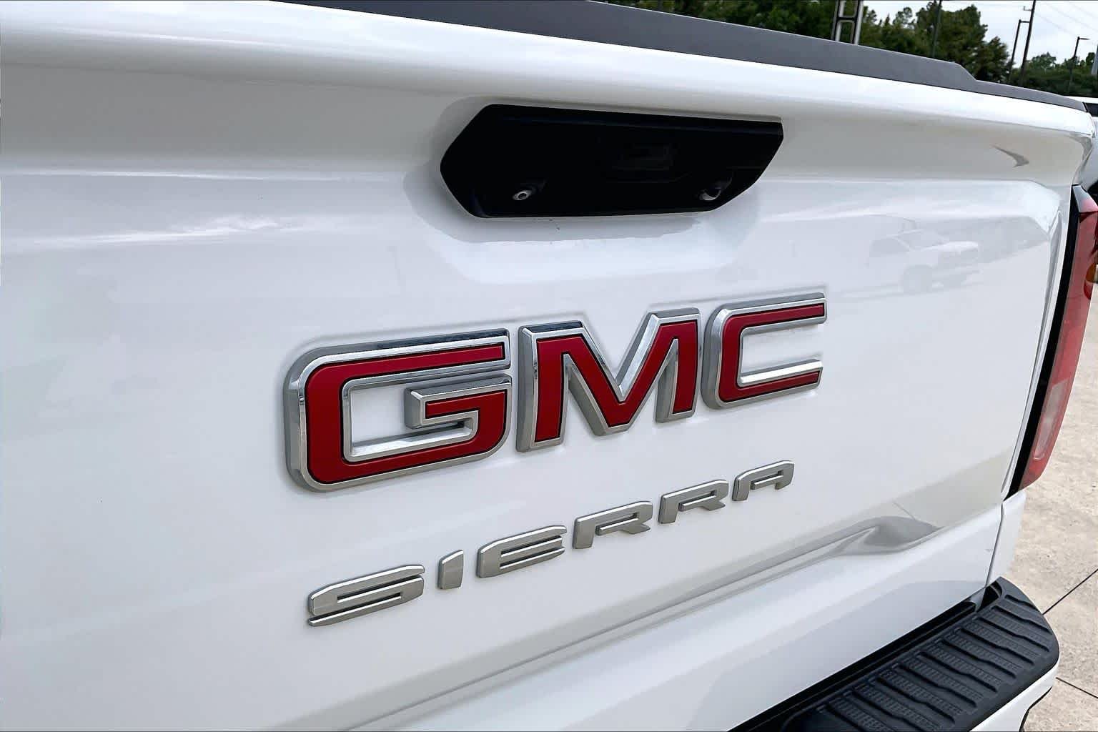 Used 2023 Summit White GMC Pro image 30