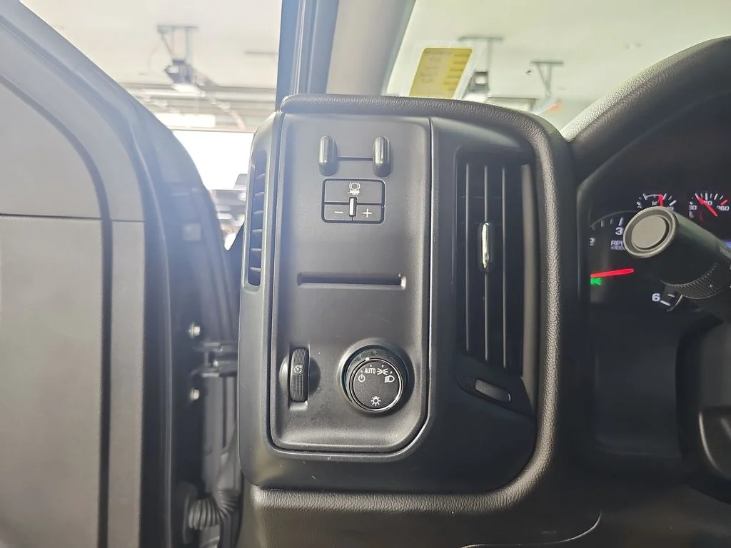Used 2017 Black Chevrolet Custom image 30