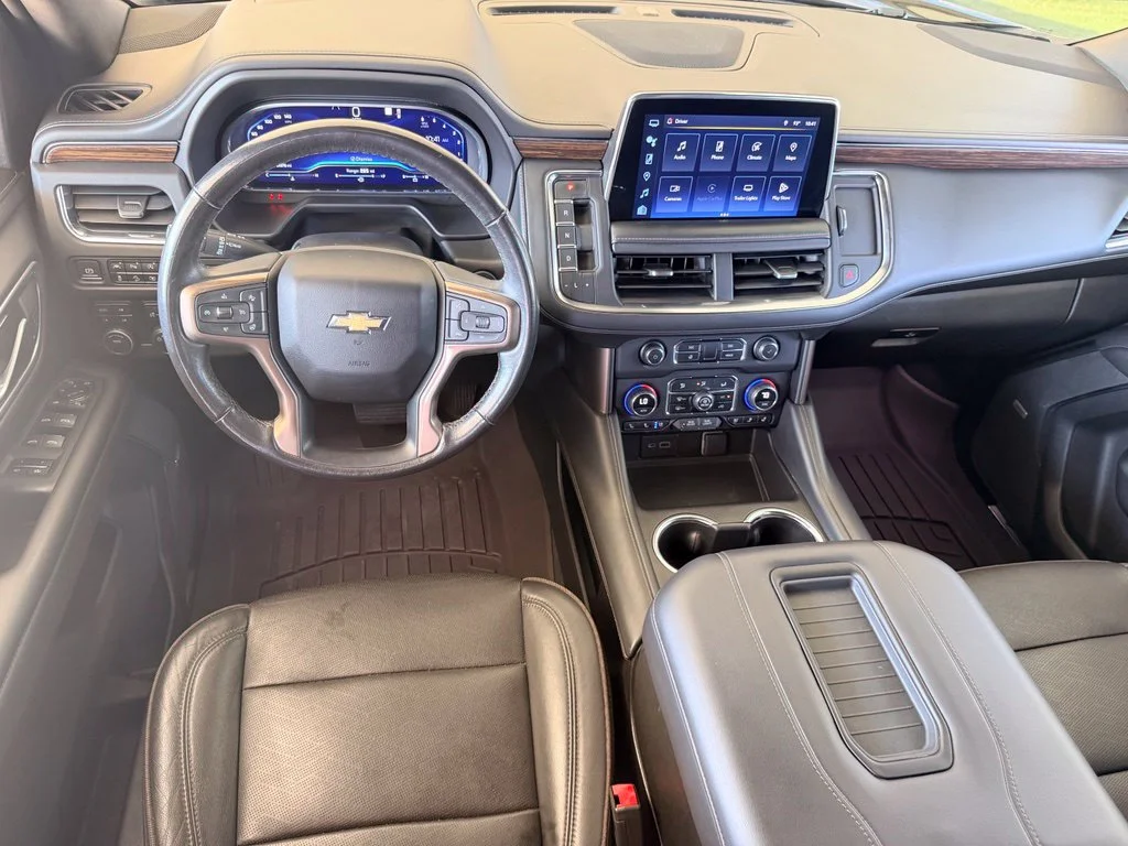 Used 2023 Black Chevrolet High Country image 17