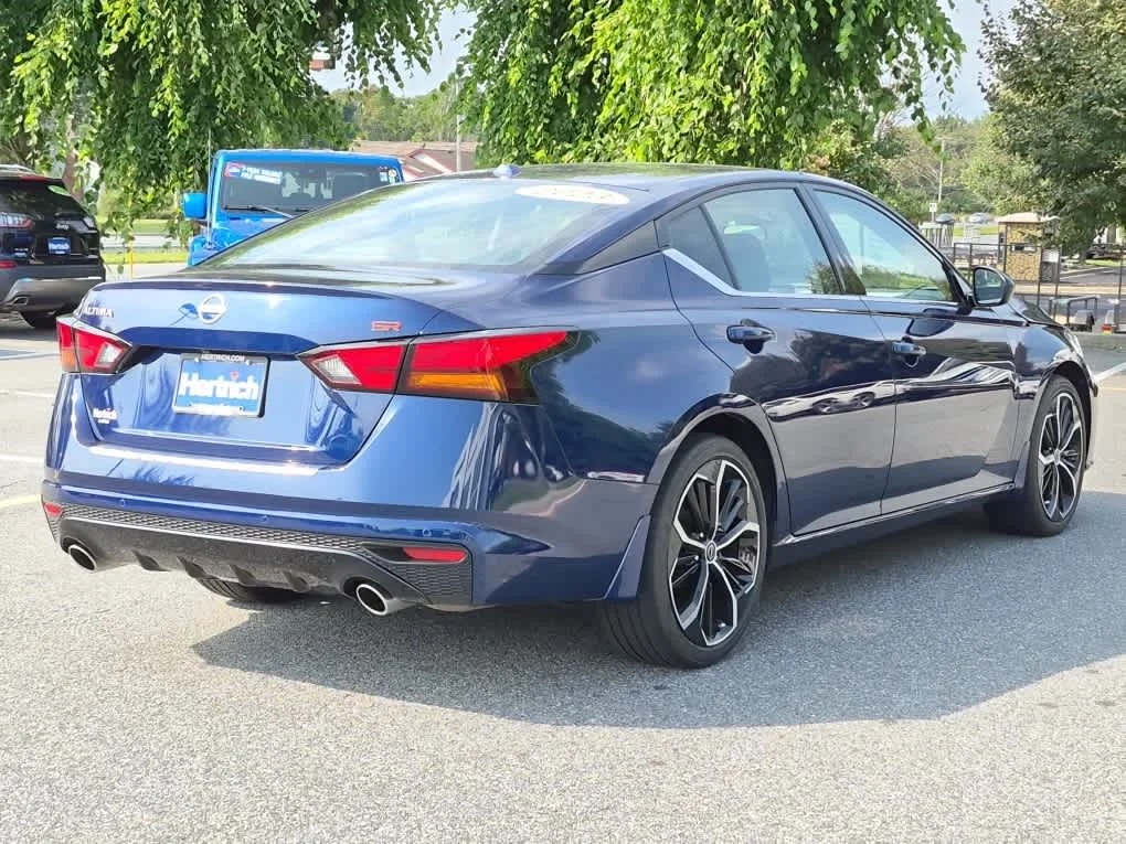 Used 2023 Deep Blue Pearl Nissan 2.5 SR image 3