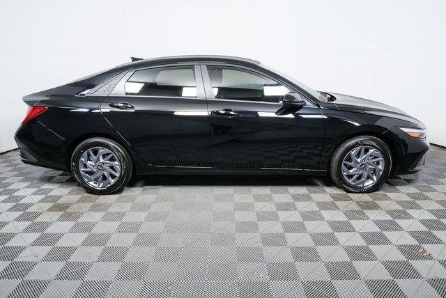 New 2026 Abyss Black Hyundai Blue image 64