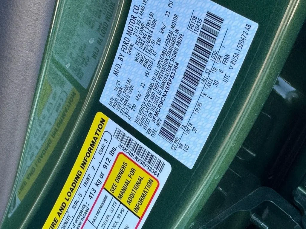 New 2025 Eruption Green Metallic Ford Outer Banks® image 18