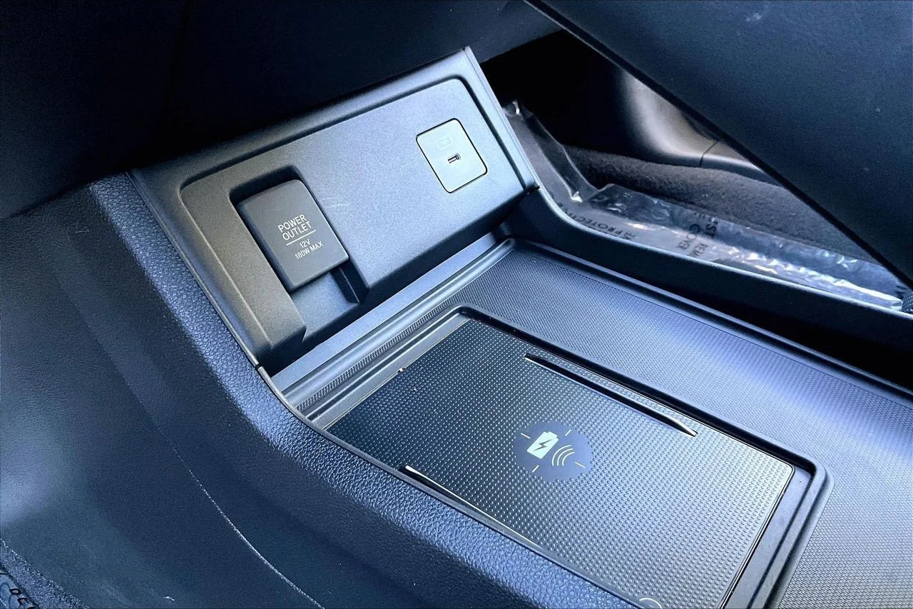 Used 2023  Acura A-Spec Package image 18
