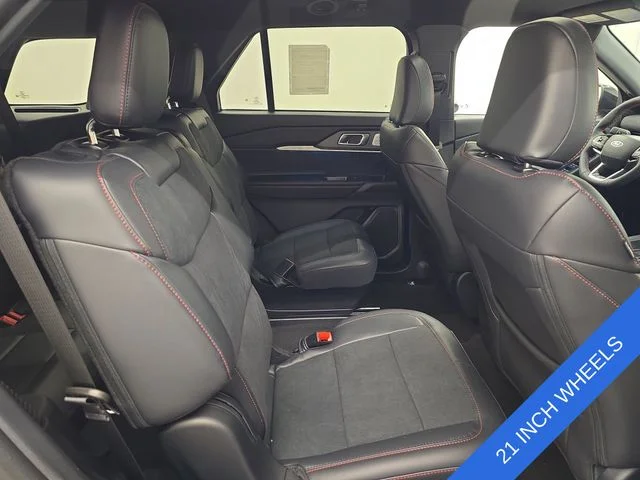 New 2026 Agate Black Metallic Ford ST image 14