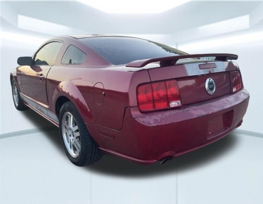 Used 2006 Redfire Clearcoat Metallic Ford GT Deluxe image 5