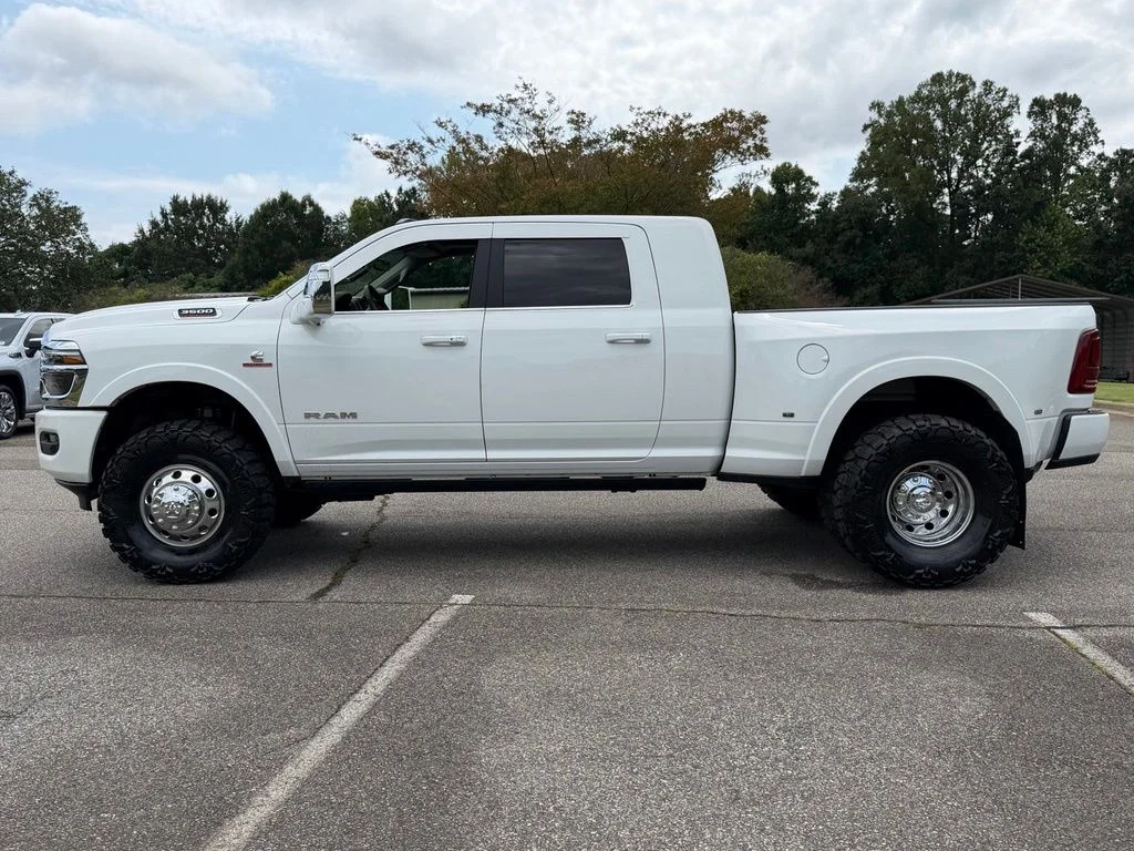 Used 2026 White Ram Limited image 39