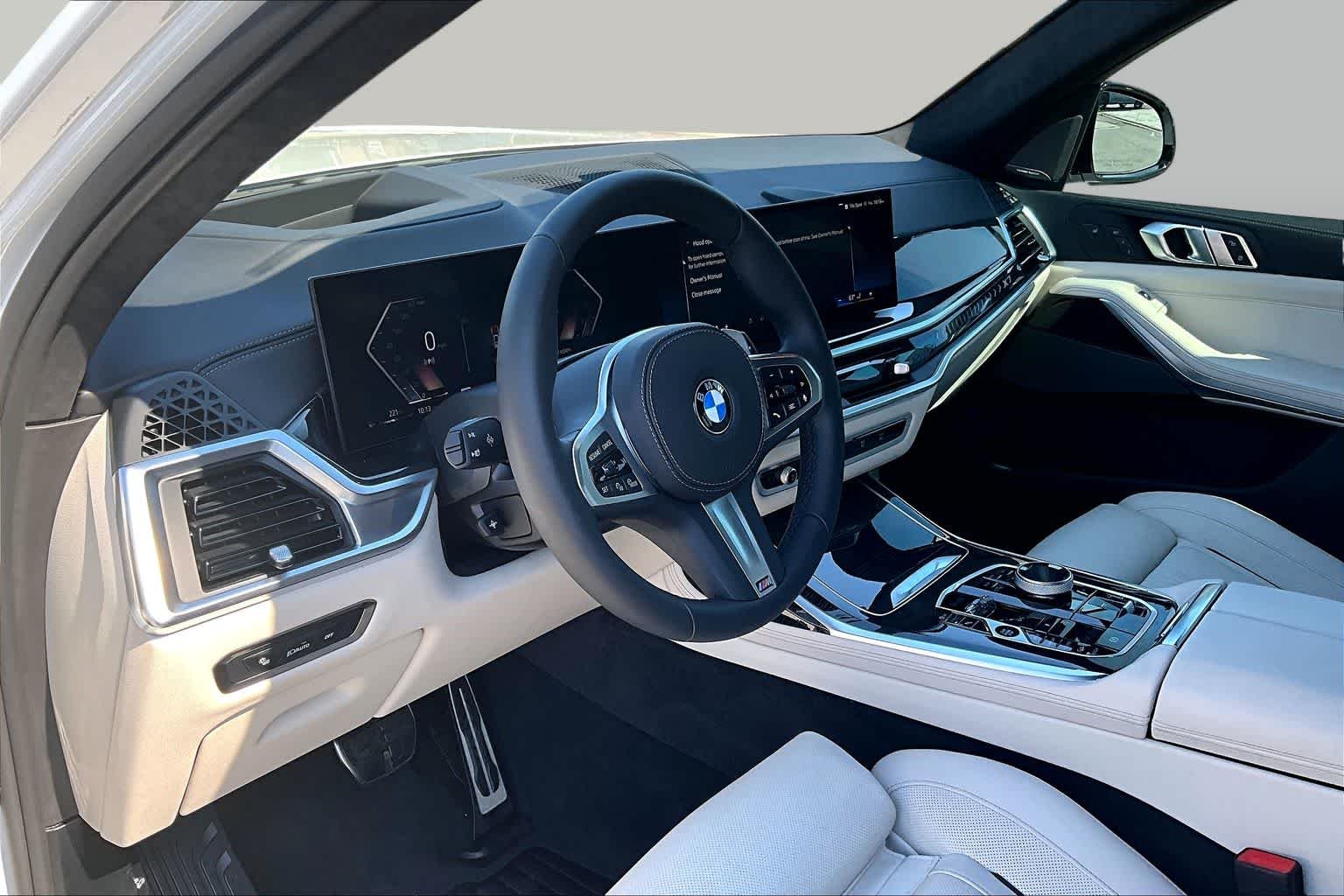Used 2026 Alpine White BMW xDrive40i image 16