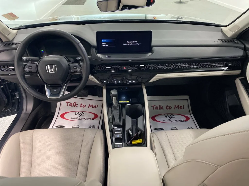 Used 2025 Gray Honda Touring image 15