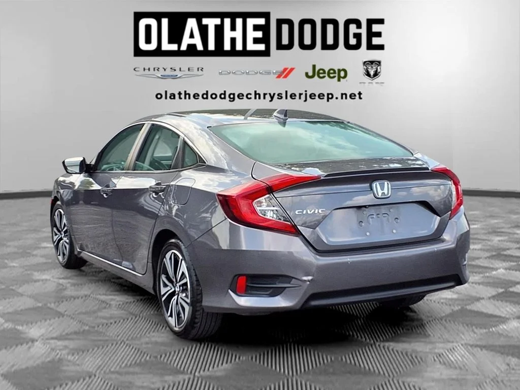 Used 2017  Honda EX-L image 3
