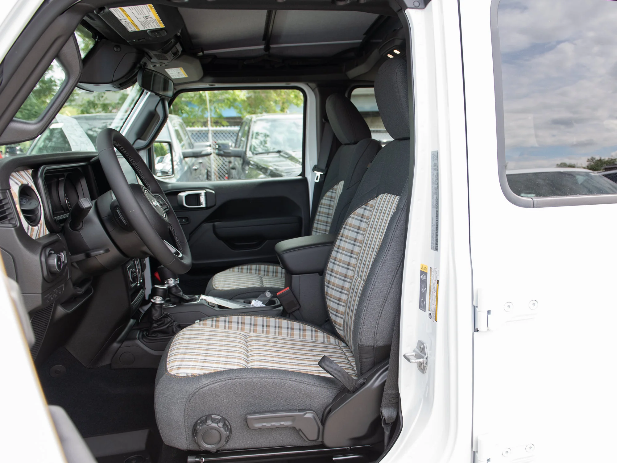 New 2026 White Jeep 85th Anniversary* image 19