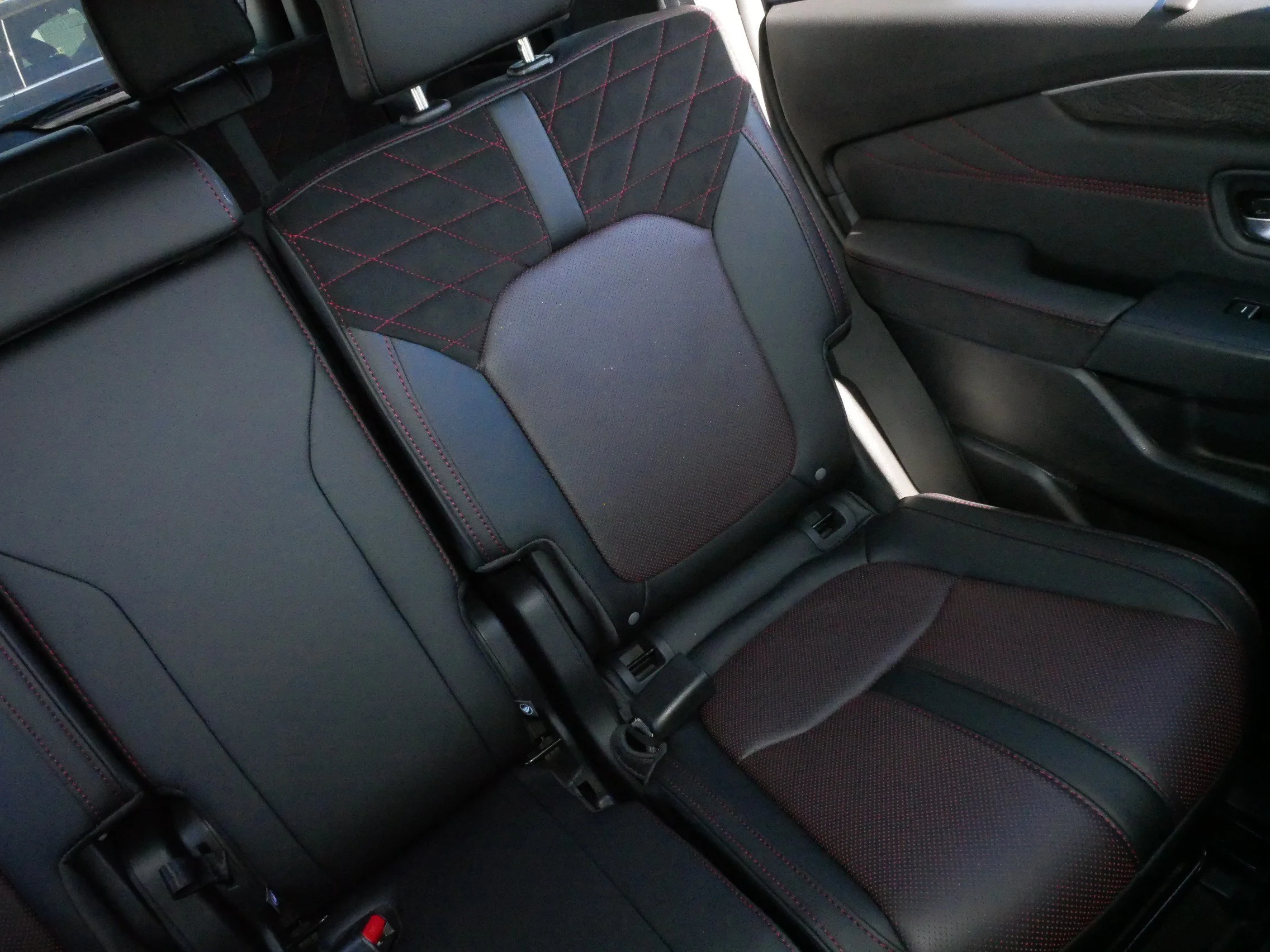 2026 Honda Pilot Black Edition - Photo 14