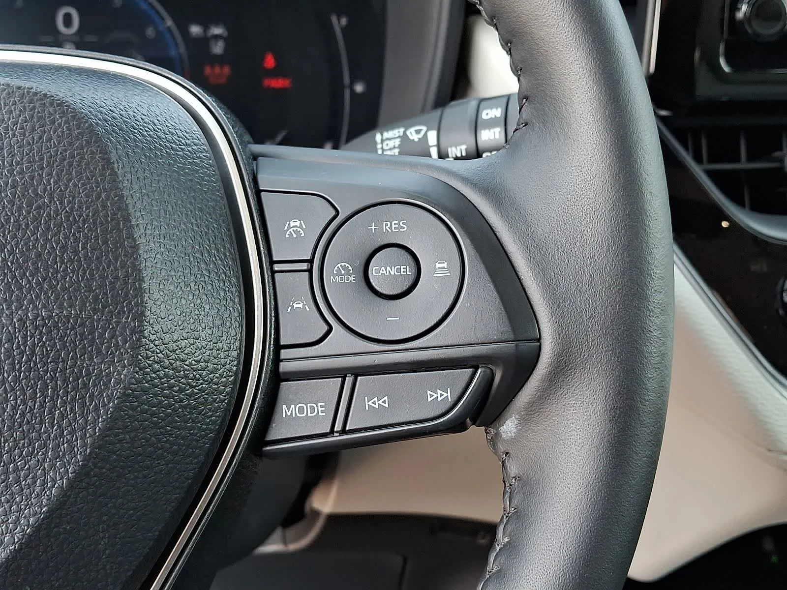 Certified Used 2026 Wind Chill Pearl Toyota LE image 25