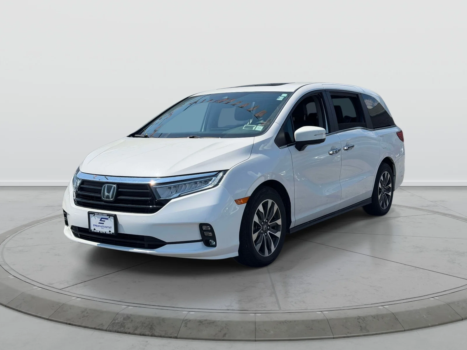 Used 2023 White Honda EX-L image 3