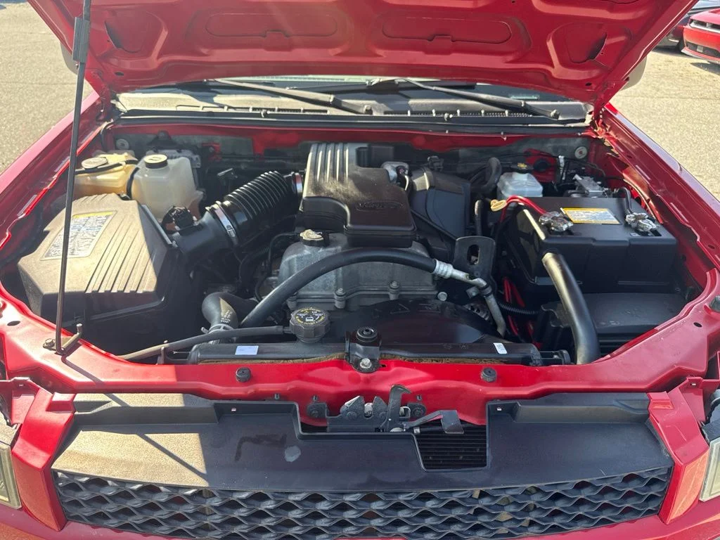 Used 2007 Red Chevrolet LS image 21