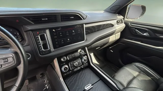 Used 2024 Onyx Black GMC Denali image 24