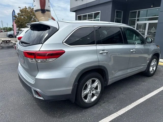 Used 2019 Silver Toyota Limited image 11