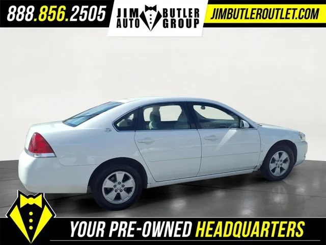 Used 2007 White Chevrolet 3.5L LT image 19