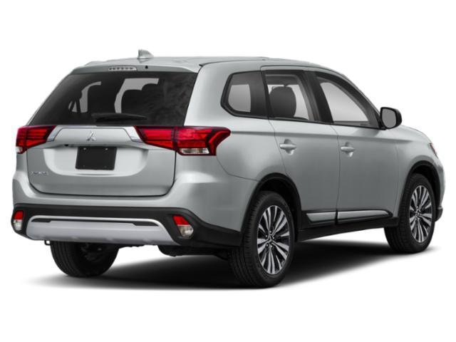 Used 2020 Labrador Black Metallic Mitsubishi SEL image 2