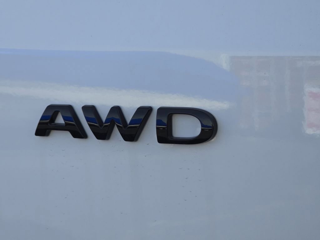 New 2026 Oxford White Ford XLT image 25