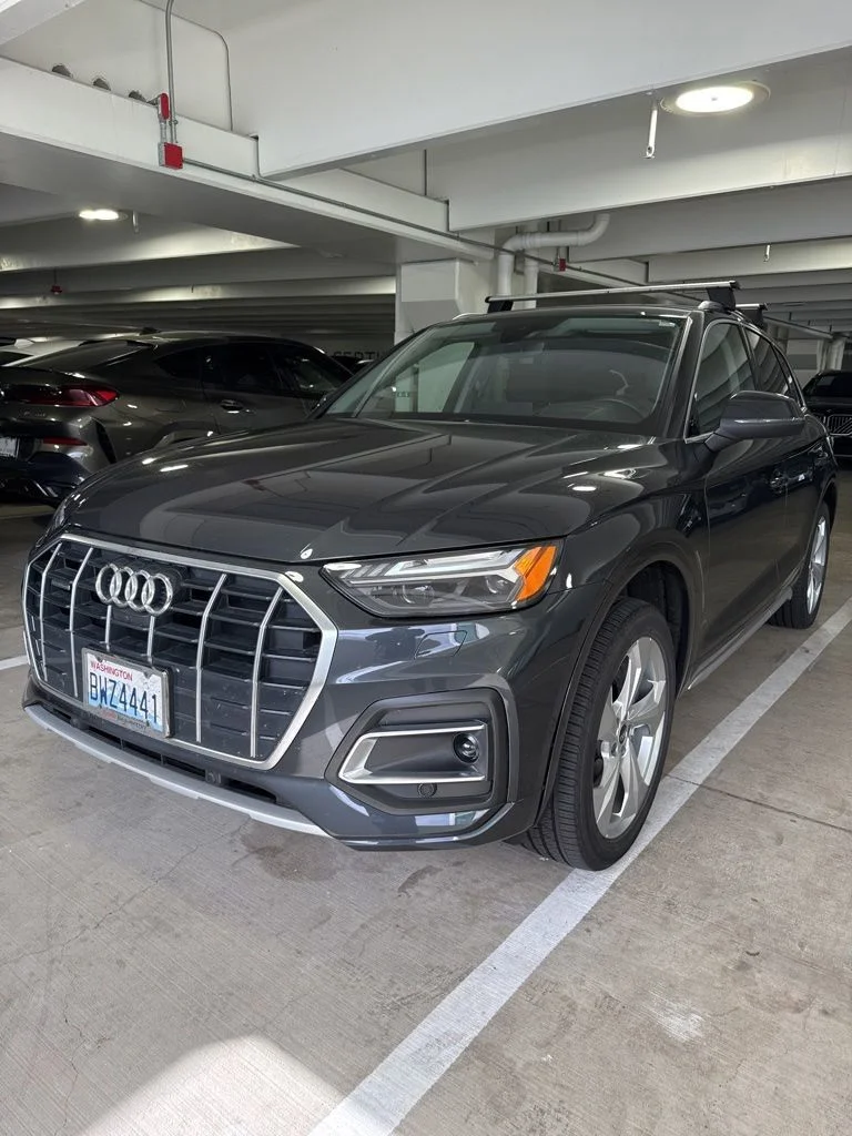 2021 Audi Q5 45 Prestige's photo