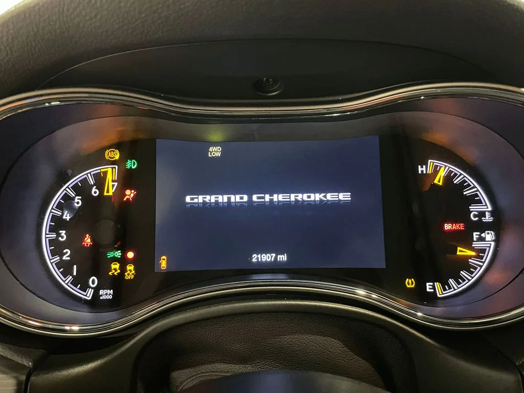 Used 2022 Black Jeep Laredo X image 27