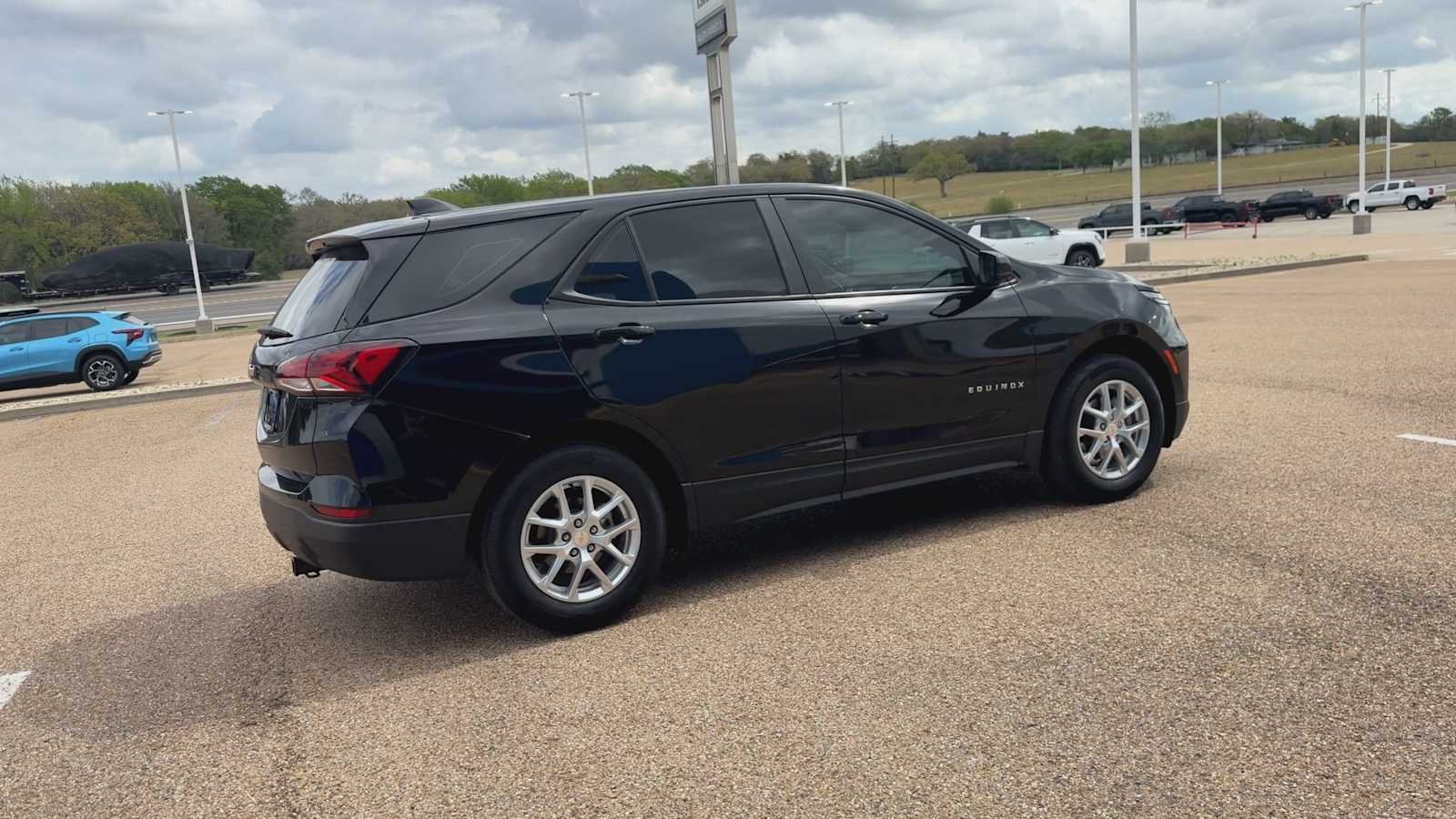 2024 Chevrolet Equinox LS - Photo 9
