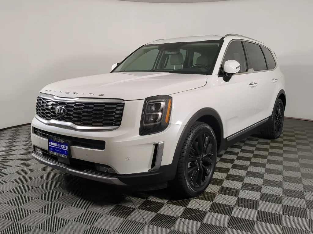 Used 2020 White Kia SX image 4
