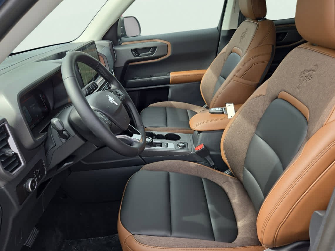 New 2026 Azure Gray Metallic Tri-Coat Ford Outer Banks® image 9