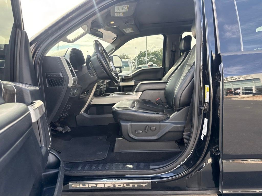 Used 2020 Black Ford LARIAT image 3