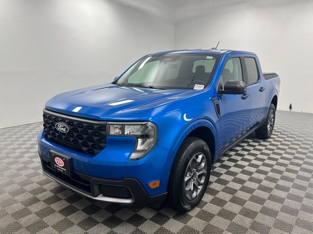 Used 2025 Blue Ford XLT image 2
