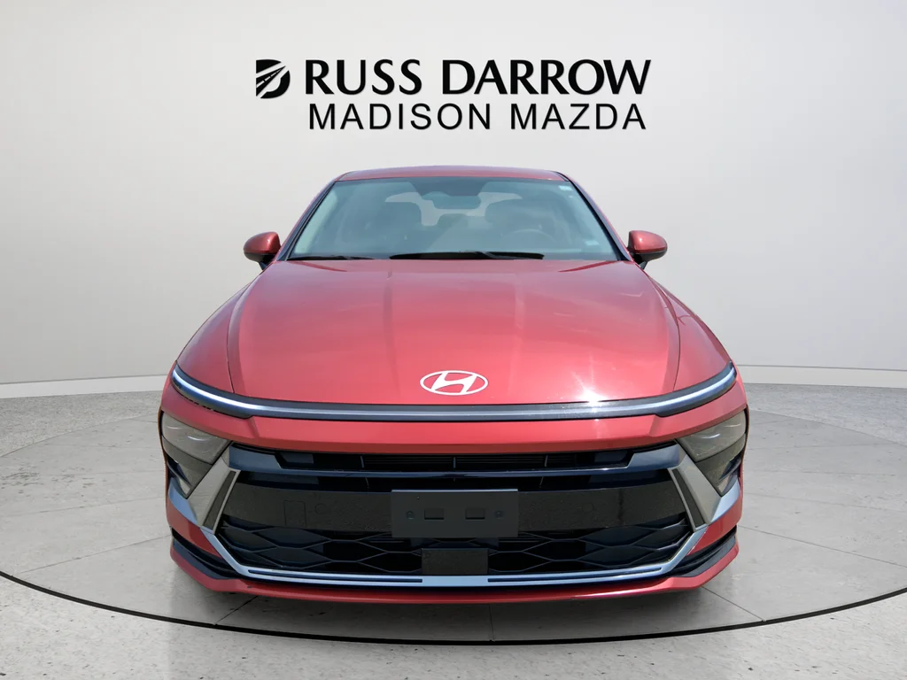 Used 2024 Red Hyundai SEL image 8