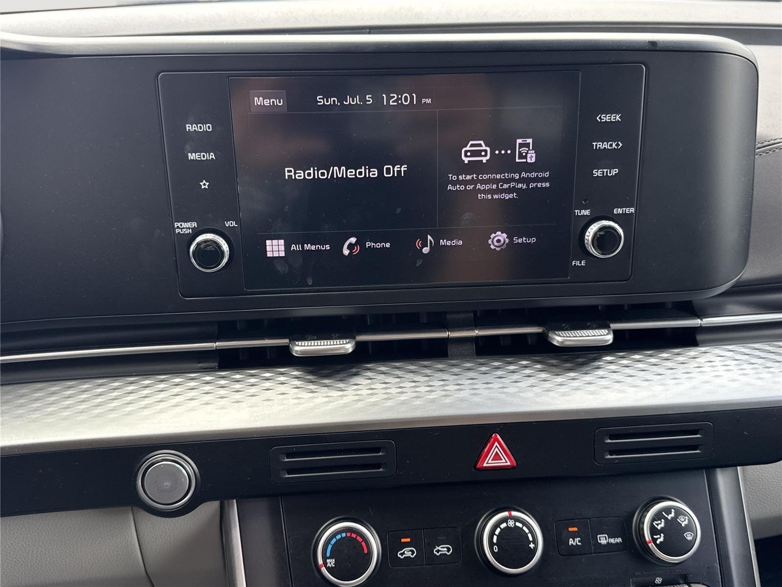 Certified Used 2024 Panthera Metal Kia LX image 15