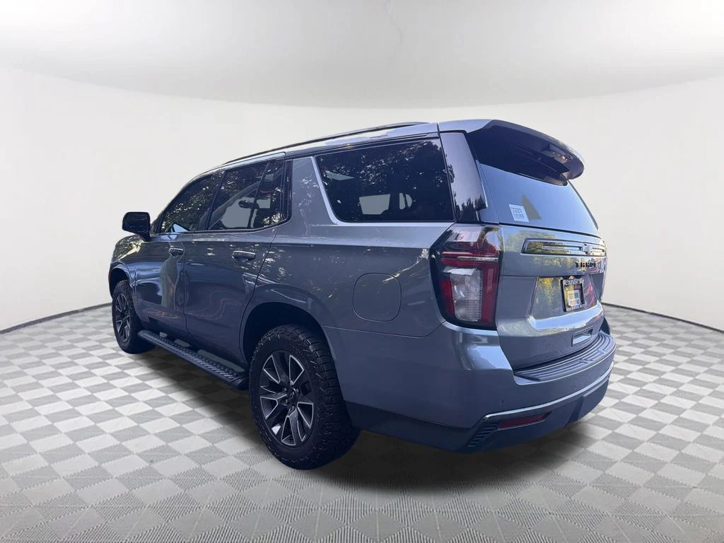 Used 2021 Gray Chevrolet Z71 image 7