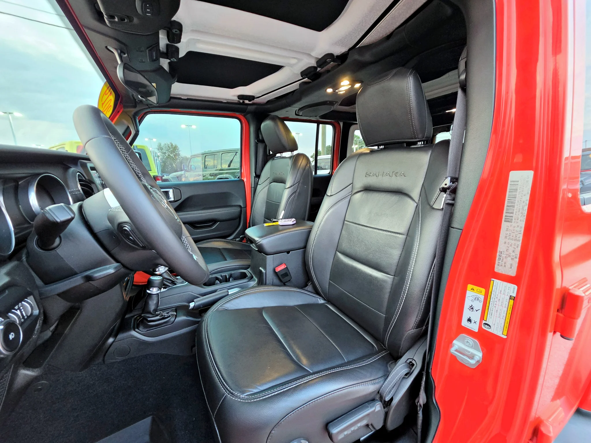Used 2019 Punkn Metallic Clearcoat Jeep Sahara image 22