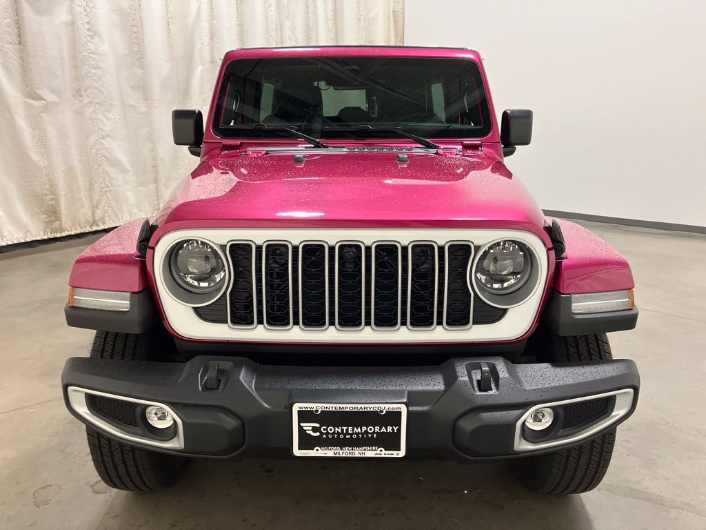 New 2026 Tuscadero Pearl-Coat Exterior Paint Jeep Sahara image 25