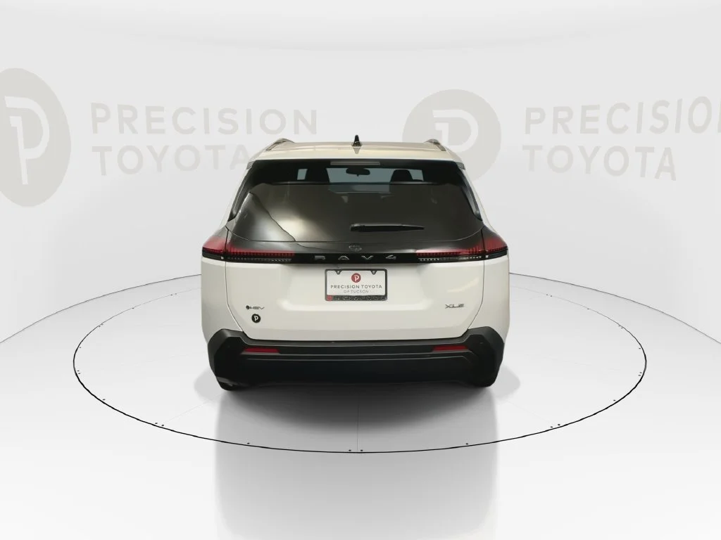Used 2026 Ice Cap Toyota XLE Premium image 24