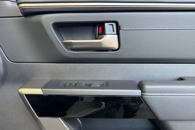 2026 Toyota Tundra Limited - Photo 19